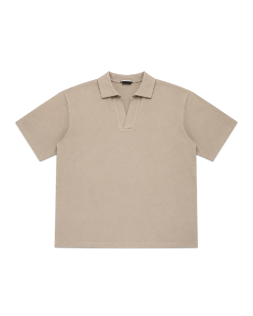 Polo Oversize Beige Cuello Abierto Lefties